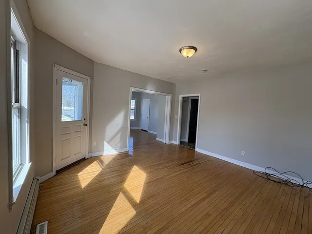 $800 | 171 Pleasant Street, Unit 1, Attleboro, MA 02703