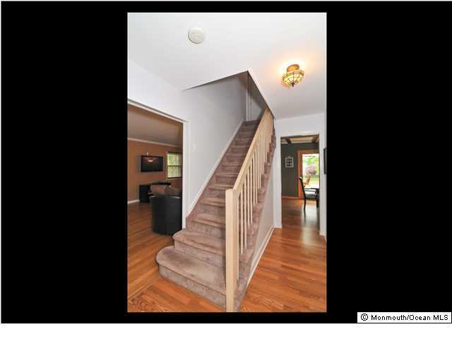 253 Lloyd Road Aberdeen, NJ 07747 - Photo 2 of 15 Additional Photo