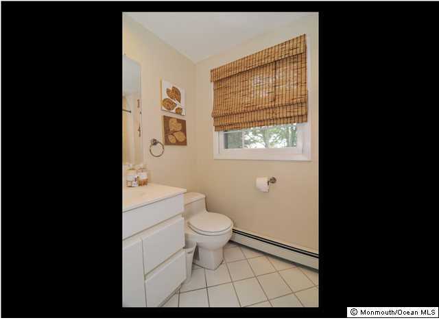 253 Lloyd Road Aberdeen, NJ 07747 - Photo 13 of 15 Additional Photo