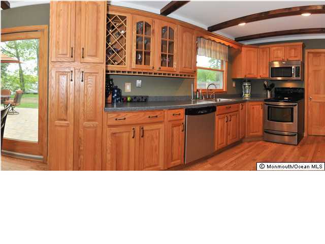 253 Lloyd Road Aberdeen, NJ 07747 - Photo 5 of 15 Additional Photo
