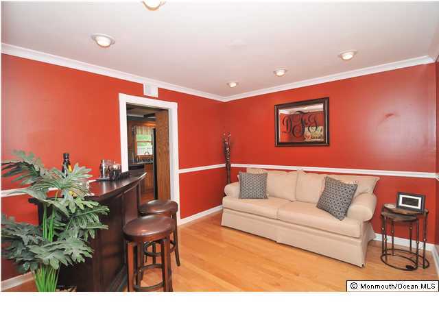 253 Lloyd Road Aberdeen, NJ 07747 - Photo 7 of 15 Additional Photo