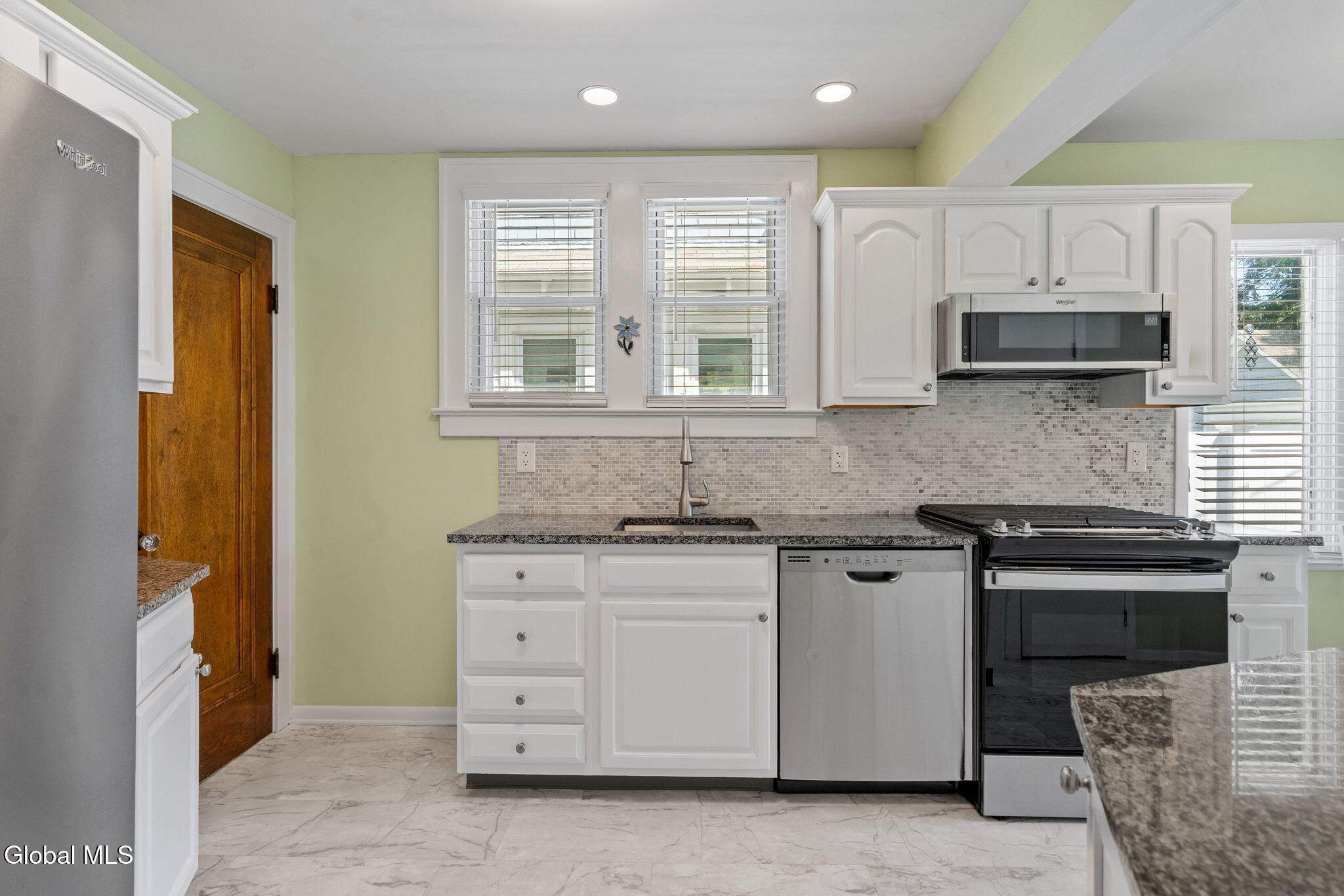 8 Irving Road Scotia, NY 12302 - Photo 18 of 61 27-web-or-mls-8-irving-rd