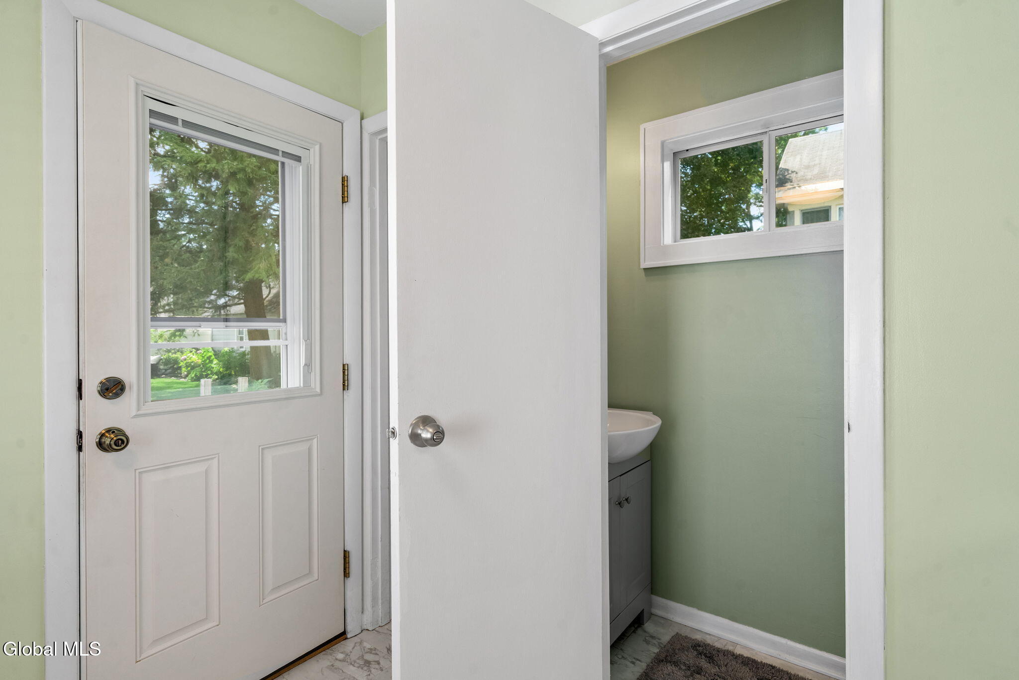 8 Irving Road Scotia, NY 12302 - Photo 28 of 61 35-web-or-mls-8-irving-rd