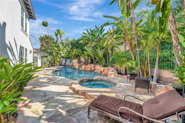 $2,195,000 | 6 Vinewood Lane, Ladera Ranch, CA 92694