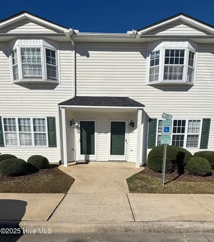 $1,500 | 1201 Cross Creek Circle, Unit A3, Greenville, NC 27834