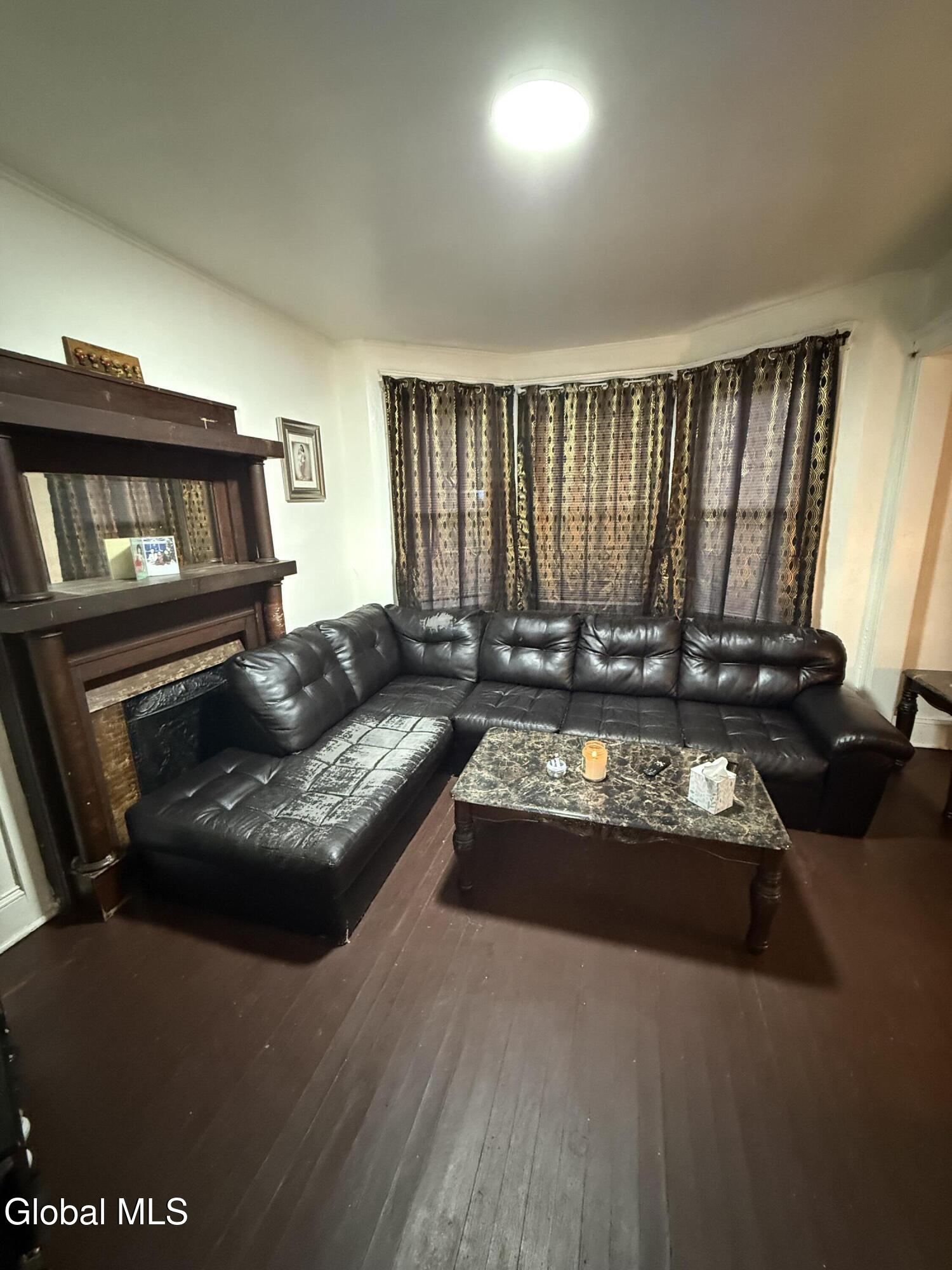 599 2nd Street Albany, NY 12206 - Photo 5 of 10 IMG_8856