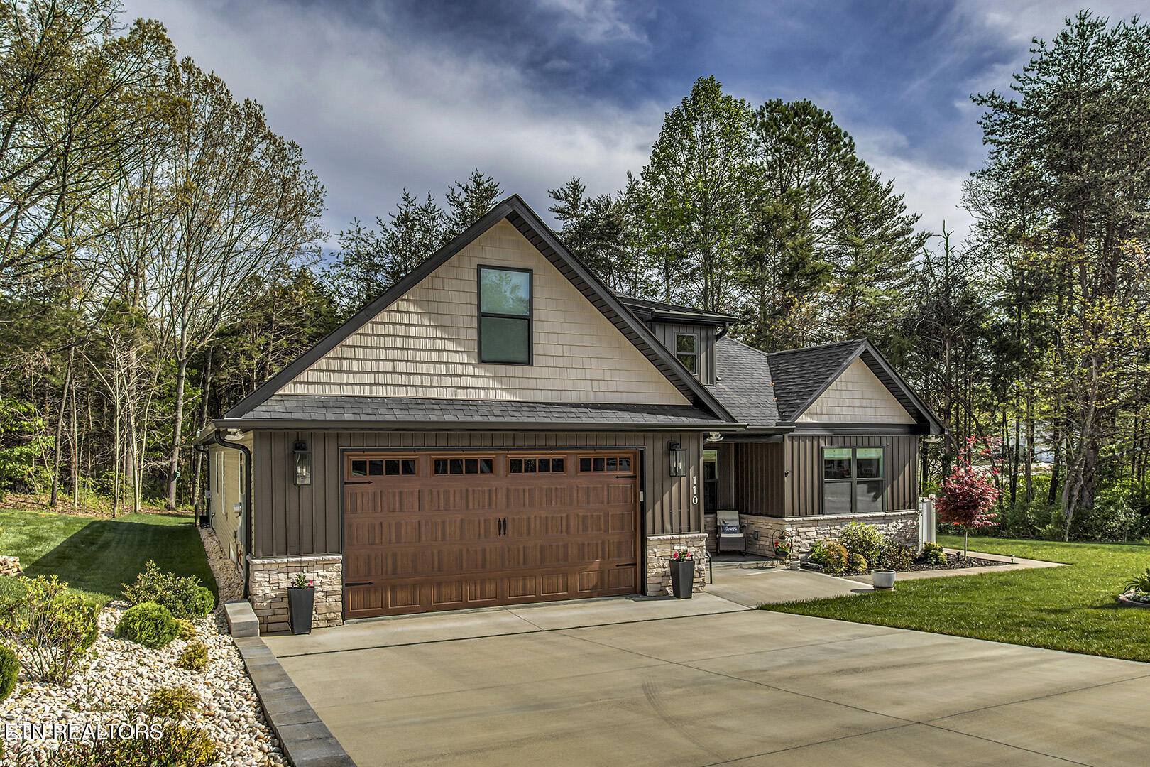 110 Gado Way Loudon, TN 37774 - Photo 2 of 53 02_GadoWay_110_FrontLeft