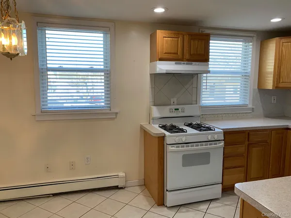 $2,900 | 51 Schneider Avenue, Unit 2A, Highland Falls, NY 10928