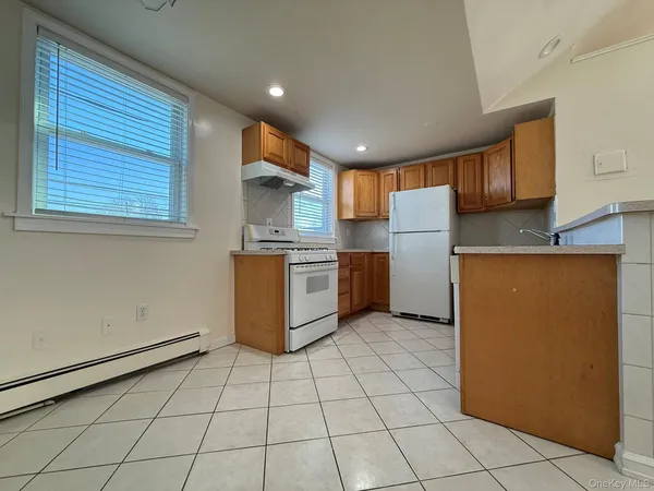 $2,900 | 51 Schneider Avenue, Unit 2A, Highland Falls, NY 10928