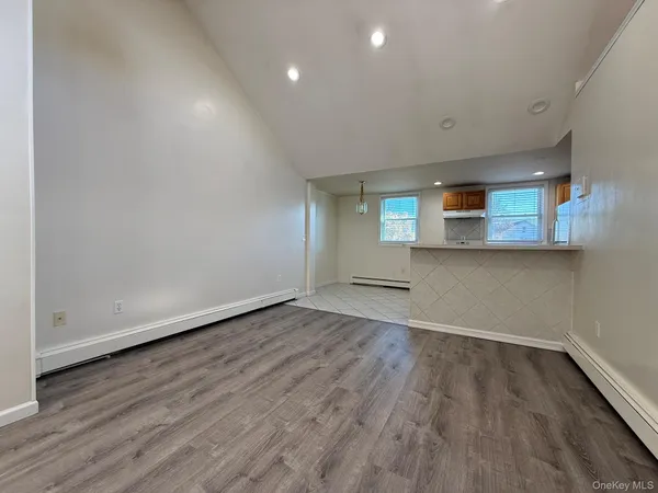 $2,900 | 51 Schneider Avenue, Unit 2A, Highland Falls, NY 10928