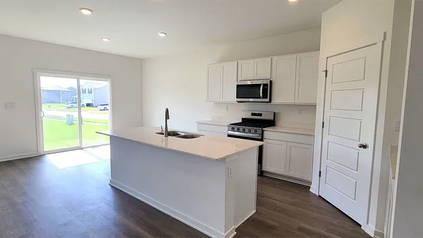 $424,990 | 6558 Walnut Court, Wonder Lake, IL 60097