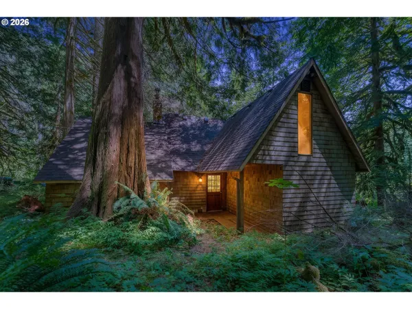 $200,000 | 29544 Road 12, Rhododendron, OR 97049