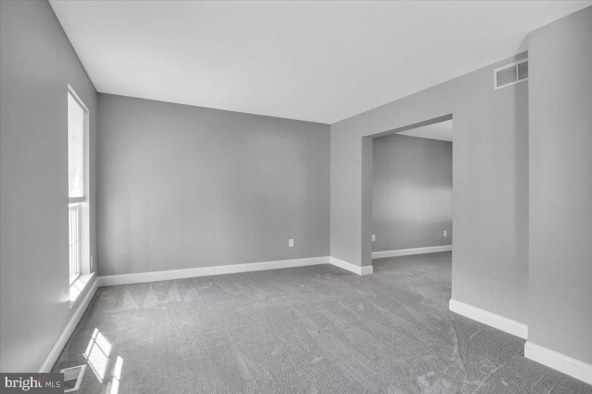 6 Redbud Drive Sicklerville, NJ 08081 - Photo 4 of 27 Living Room