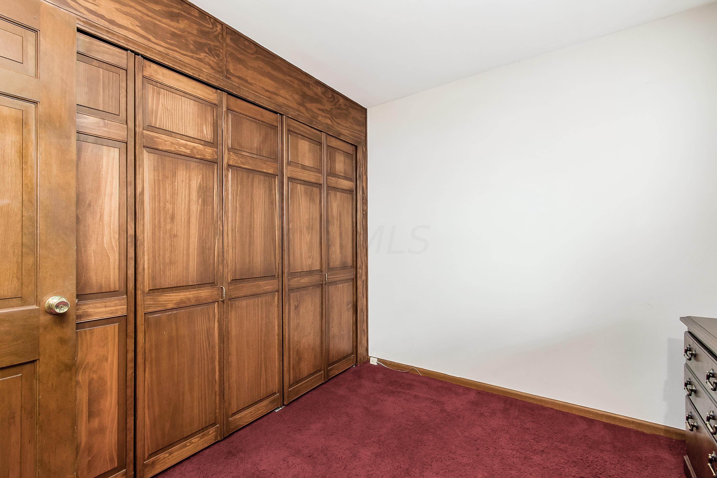 4088 Longhill Road Columbus, OH 43220 - Photo 19 of 50