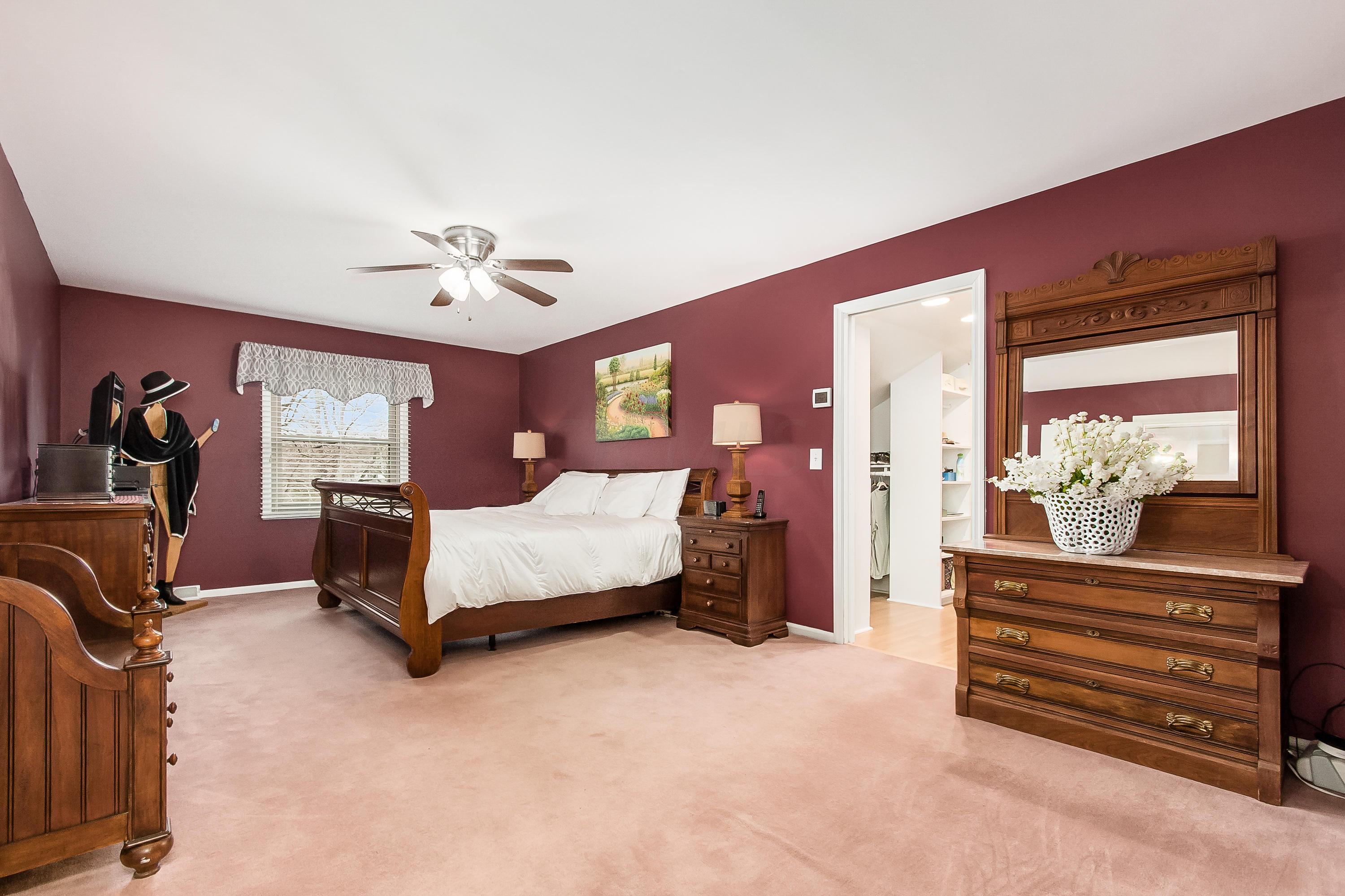 4088 Longhill Road Columbus, OH 43220 - Photo 24 of 50