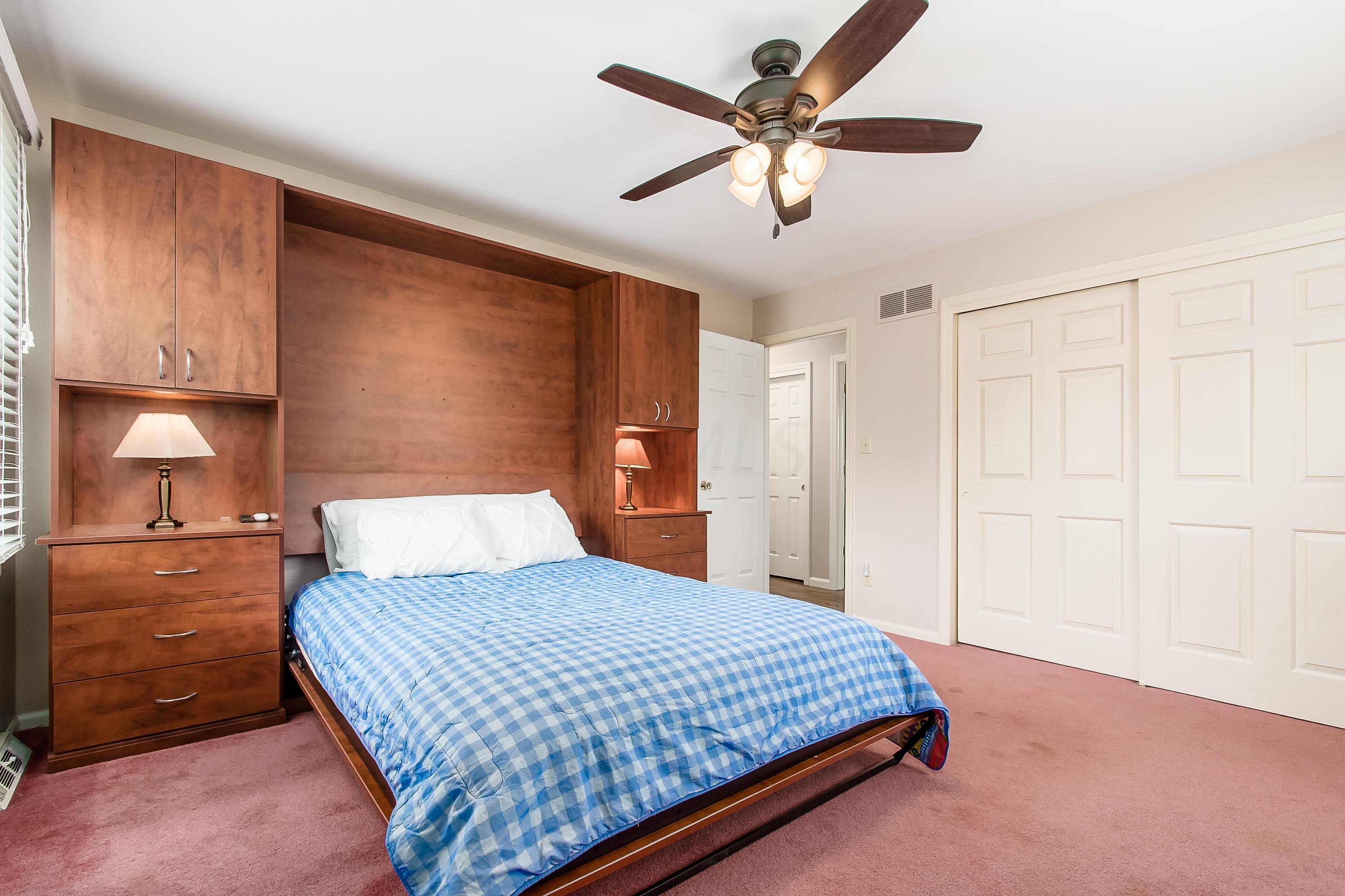 4088 Longhill Road Columbus, OH 43220 - Photo 34 of 50
