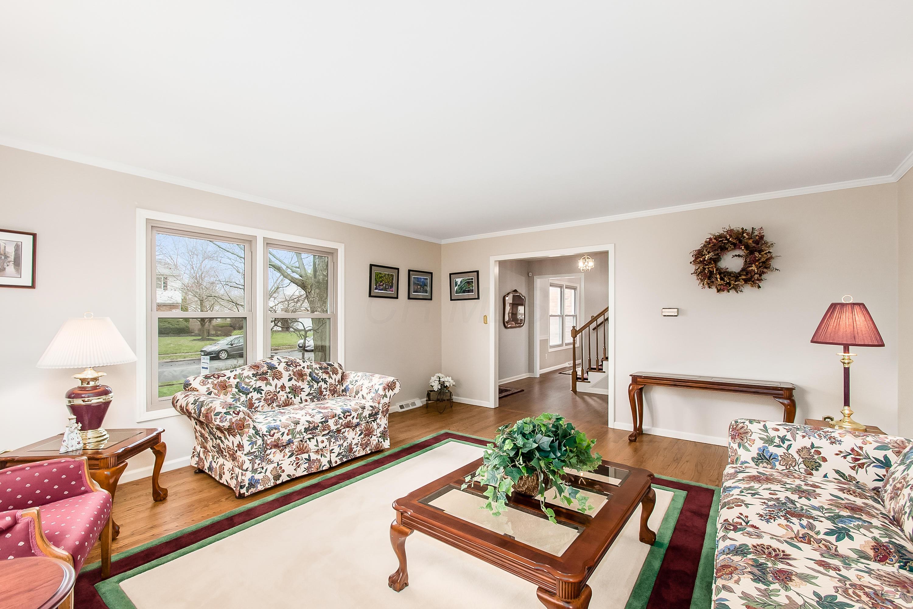 4088 Longhill Road Columbus, OH 43220 - Photo 6 of 50