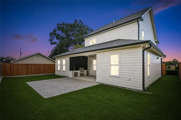 $750,000 | 10526 Phelps Street, River Ridge, LA 70123