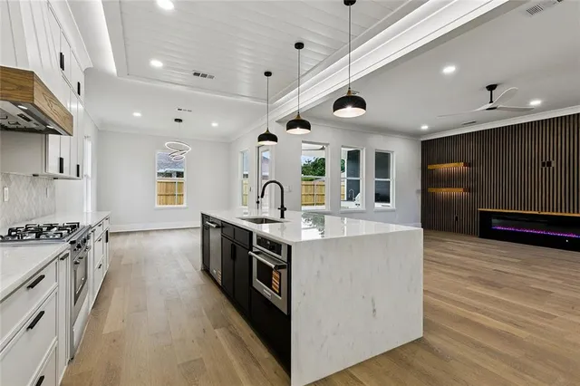 $775,000 | 10526 Phelps Street, River Ridge, LA 70123