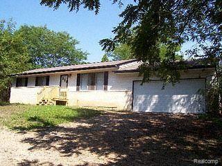 2710 Armond Road Howell, MI 48855 - Photo 1 of 1 Front View
