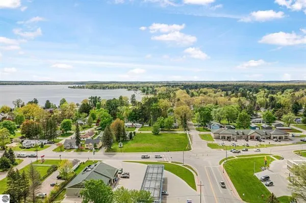 $450,000 | Undisclosed Address, Lake City, MI 49651