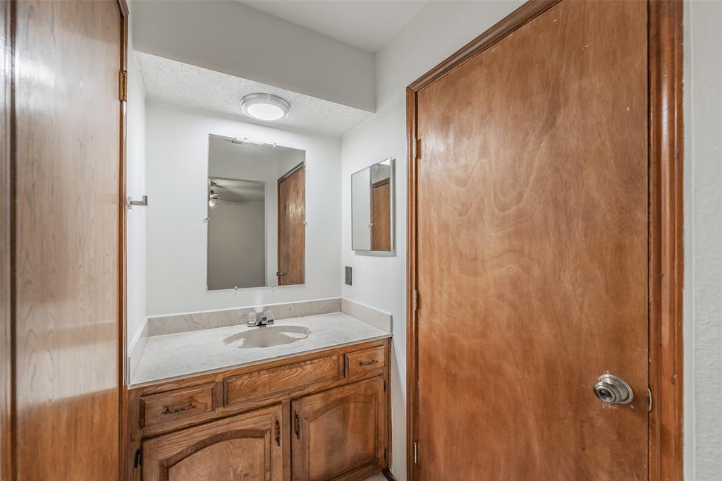1719 Sagebrush Trail Grapevine, TX 76051 - Photo 17 of 37