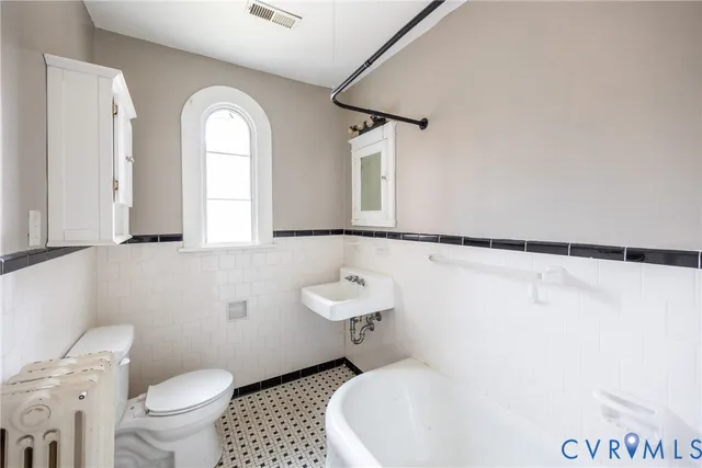 $325,000 | 806 Appomattox Street, Hopewell, VA 23860