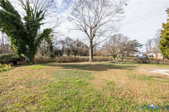 $325,000 | 806 Appomattox Street, Hopewell, VA 23860