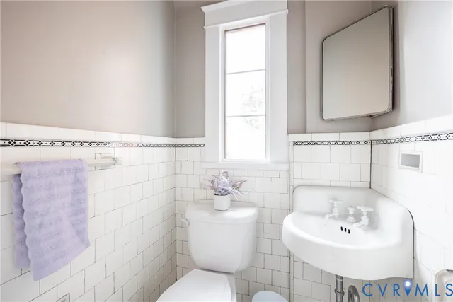 $325,000 | 806 Appomattox Street, Hopewell, VA 23860