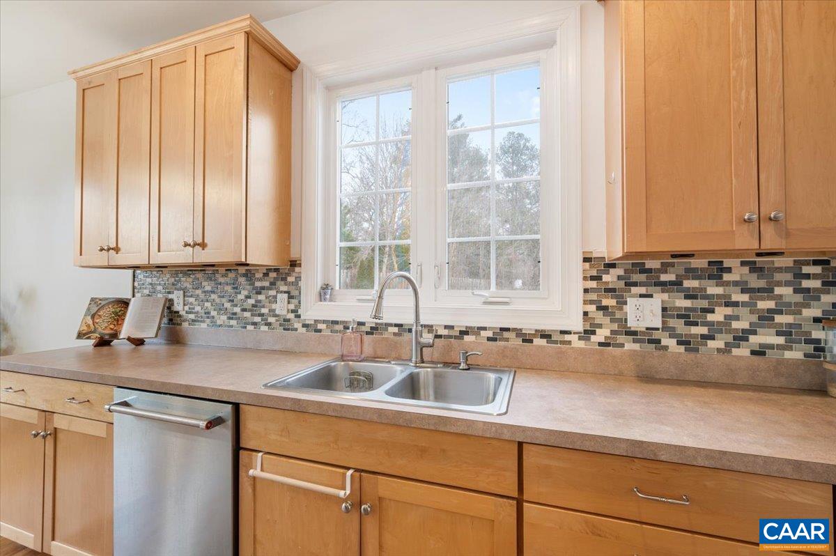 1375 Amber Ridge Road Charlottesville, VA 22901 - Photo 16 of 48