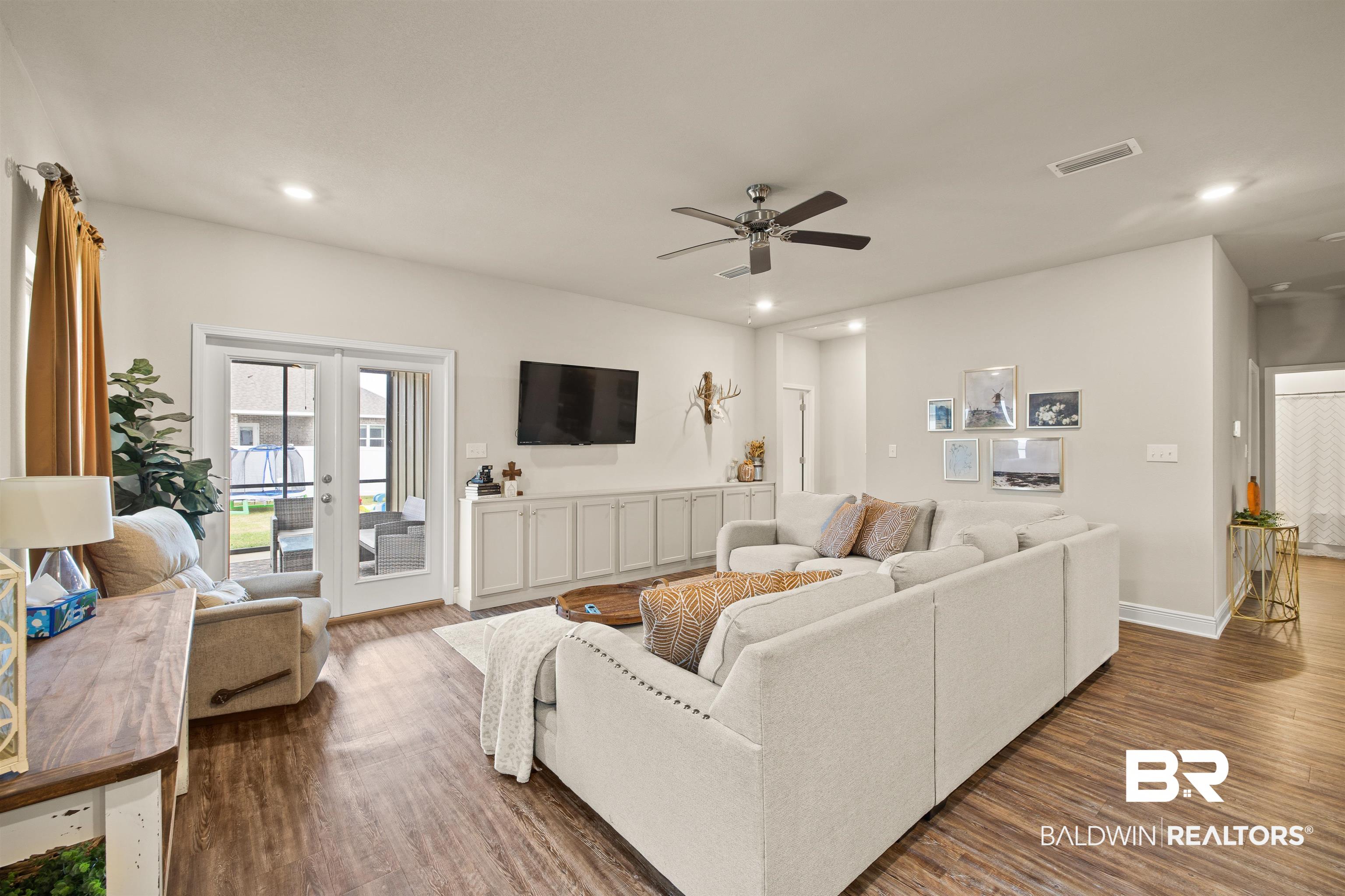 24358 Alydar Loop Daphne, AL 36526 - Photo 11 of 38