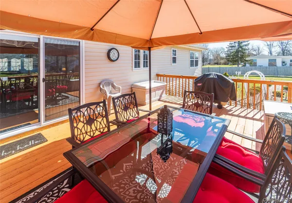 a outdoor view with sitting space