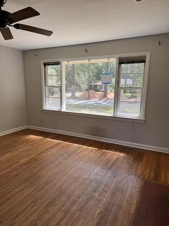 $192,000 | 329 West Railroad Avenue, Batesburg-Leesville, SC 29006