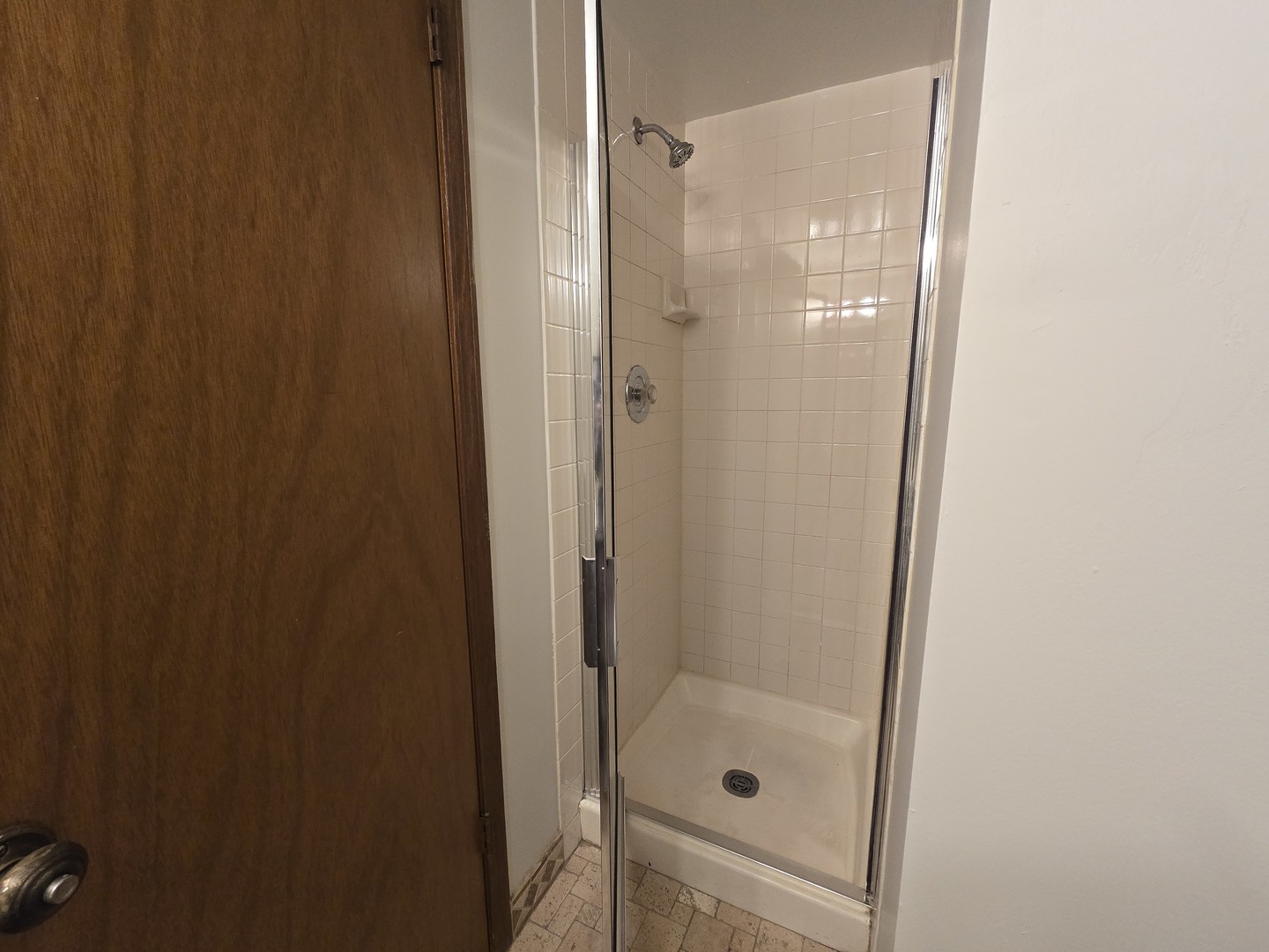 6824 16th Street, Unit 1W Berwyn, IL 60402 - Photo 11 of 14