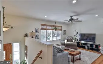 $398,000 | 536 Carol Lane, Bath, PA 18014