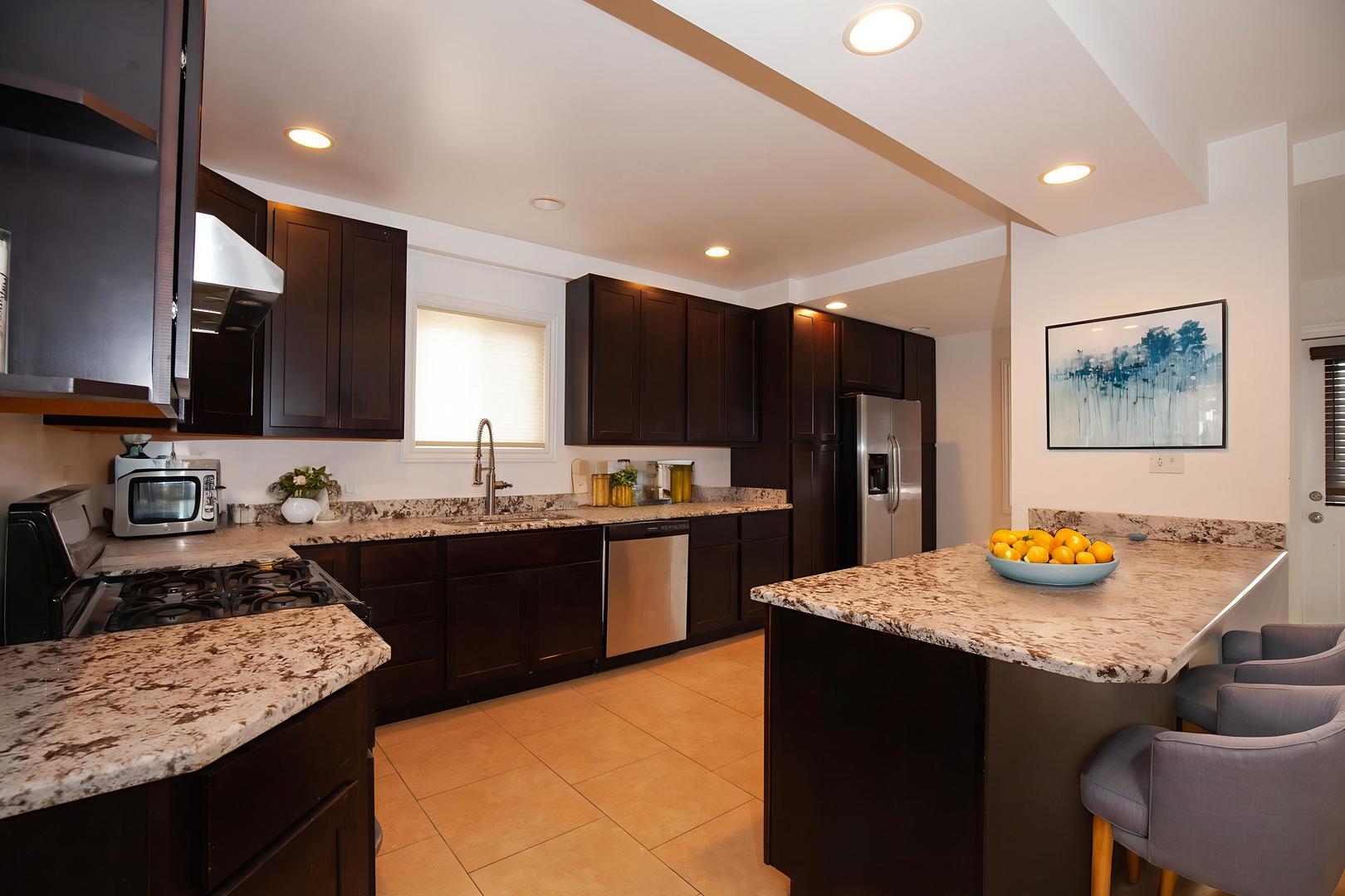 6828 30th Place Berwyn, IL 60402 - Photo 8 of 26