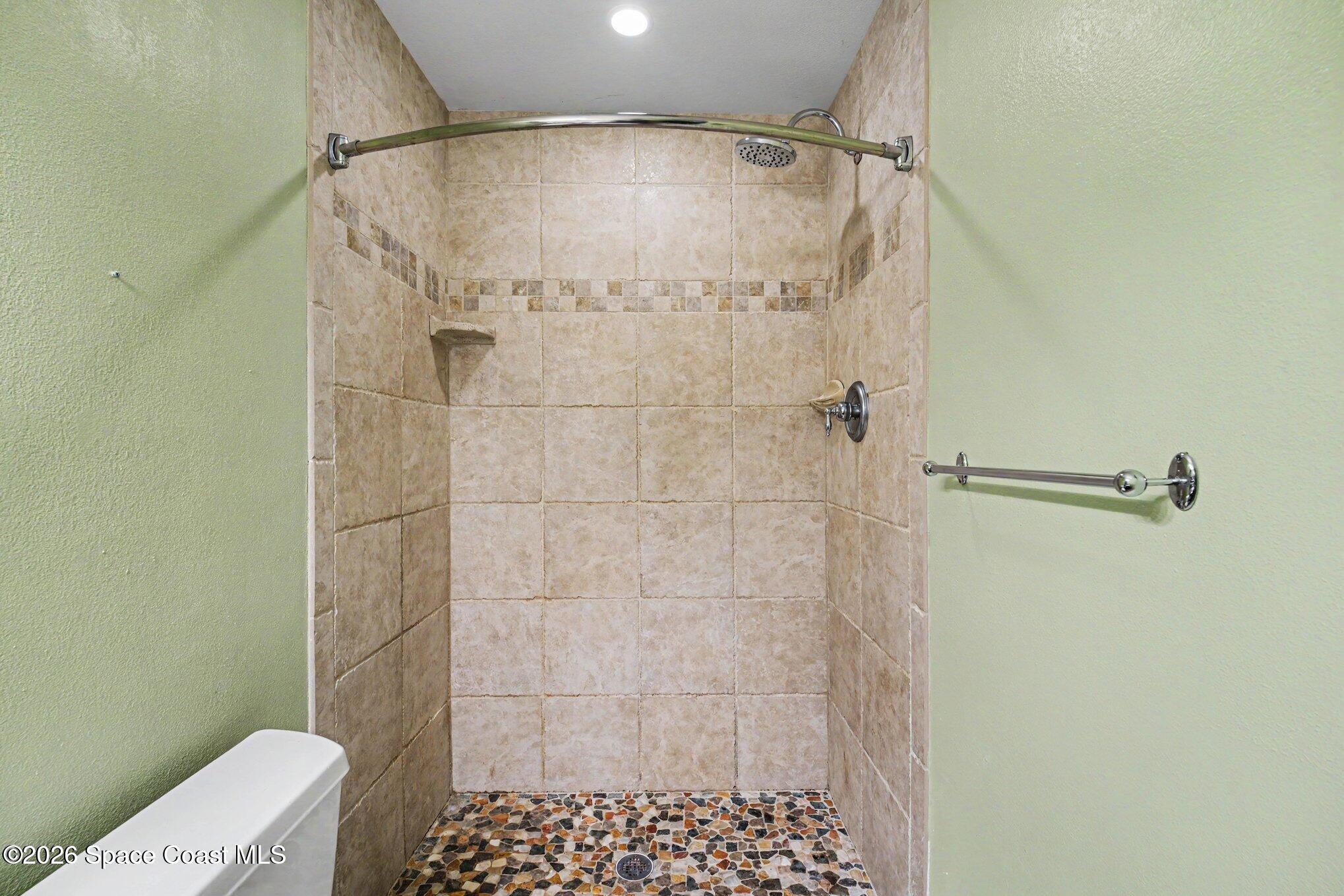 290 Paradise Boulevard, Unit 2 Indialantic, FL 32903 - Photo 10 of 20 Master bath