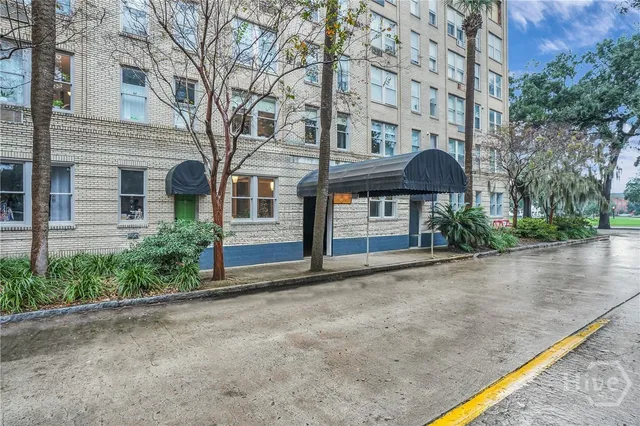 $1,750 | 106 West Gwinnett Street, Unit 5C, Savannah, GA 31401