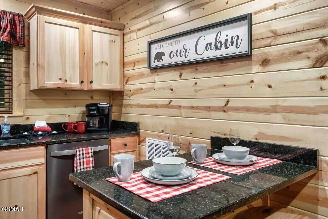 2435 Cedar Pass Sevierville, TN 37876 - Photo 9 of 37 Gallery Image 9