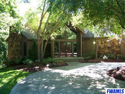 2626 East Cedar Canyons Road Fort Wayne, IN 46845 - Photo 1 of 30 Gallery Image 1
