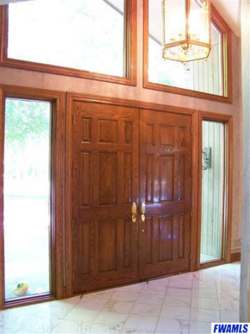 2626 East Cedar Canyons Road Fort Wayne, IN 46845 - Photo 3 of 30 Gallery Image 3