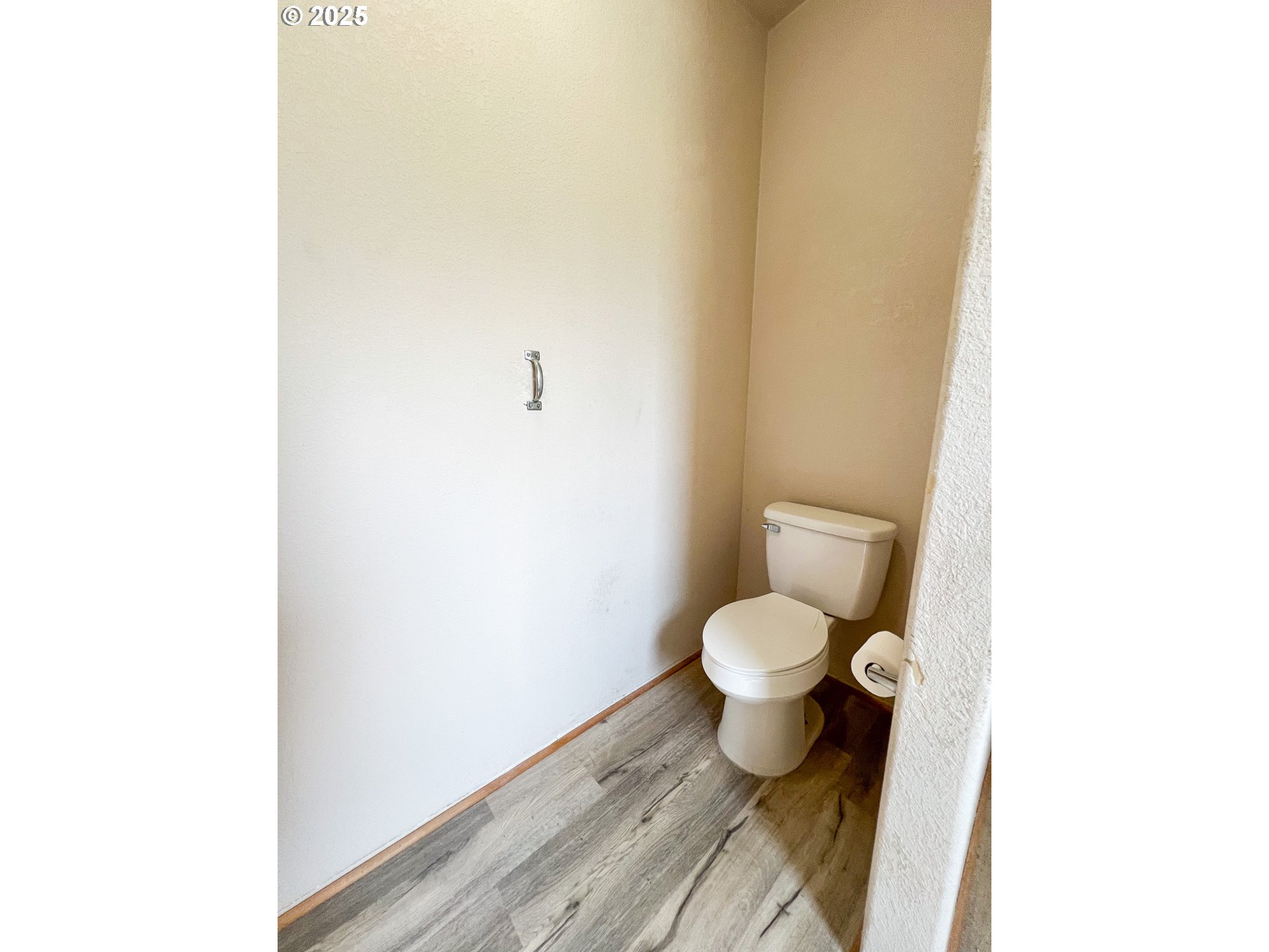 69 West Riverside Street Mount Vernon, OR 97865 - Photo 16 of 24 Gallery Image 16
