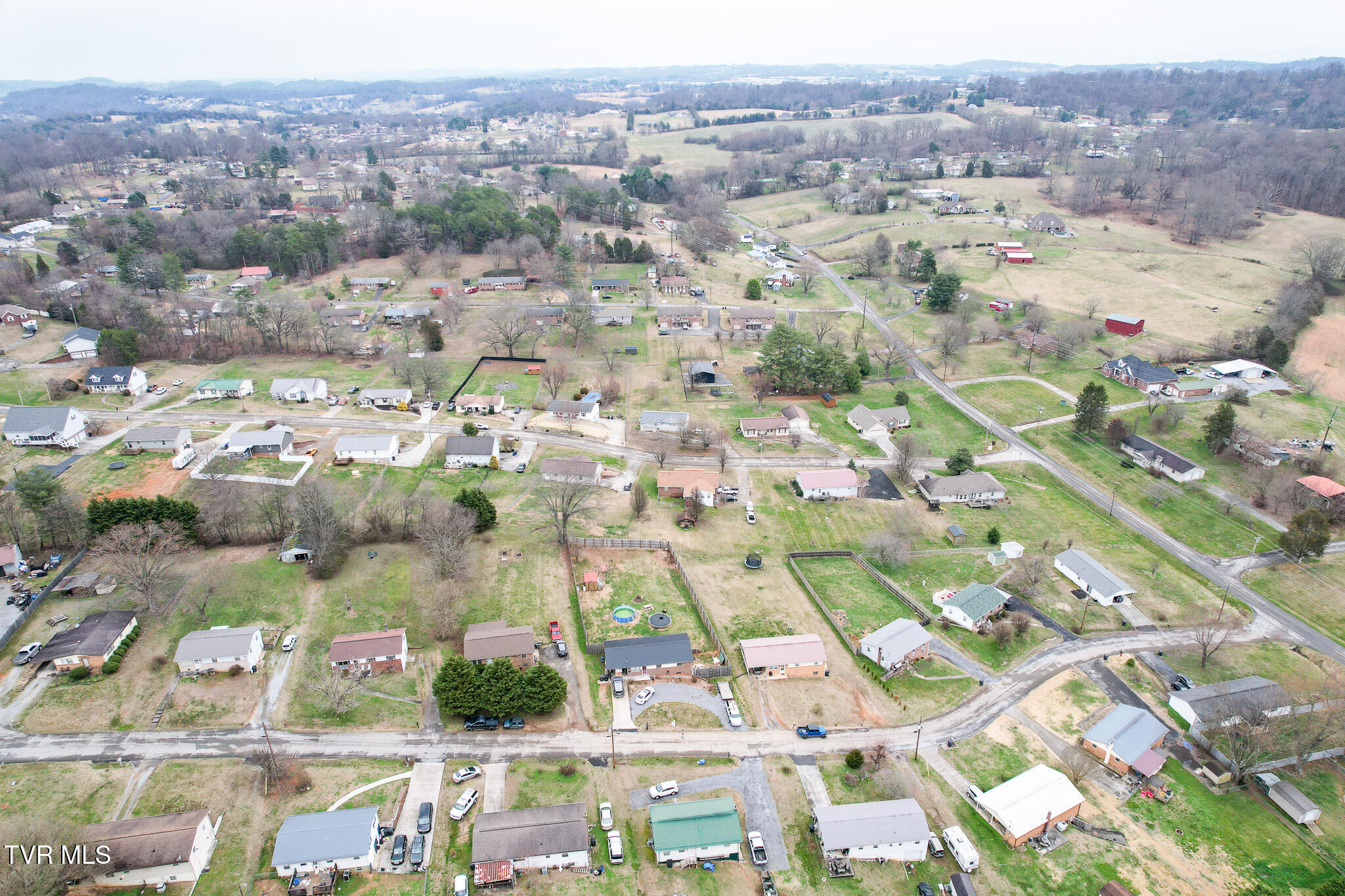 2002 Ivanhoe Road Morristown, TN 37814 - Photo 6 of 21 DJI_0983