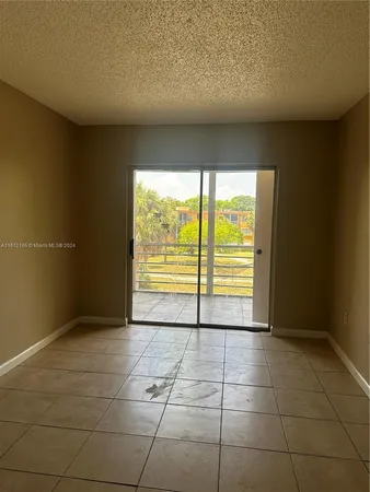 $200,000 | 4324 Northwest 9th Avenue, Unit 73A, Deerfield Beach, FL 33064