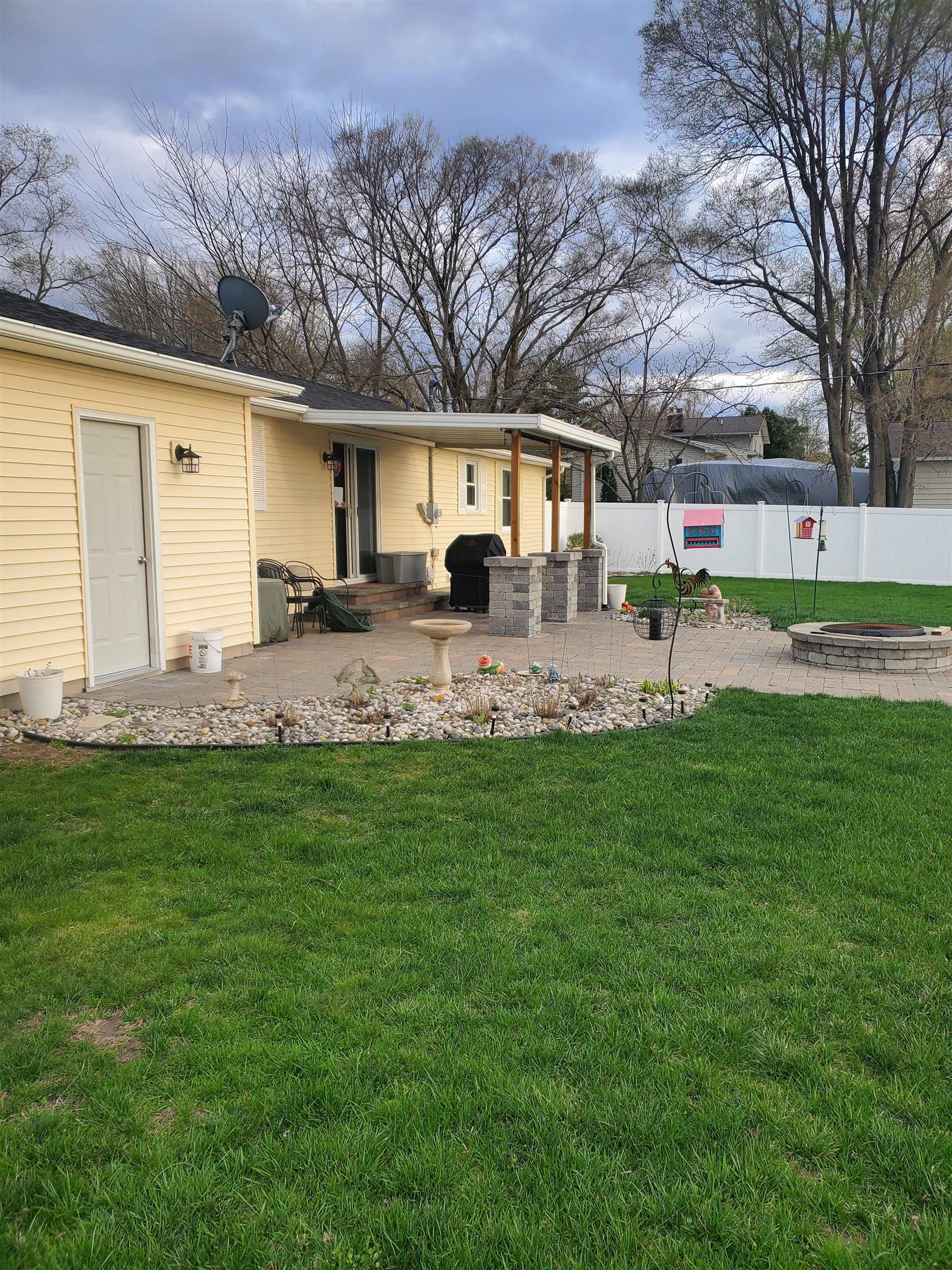 4776 Cottrell Road Vassar, MI 48768 - Photo 3 of 28
