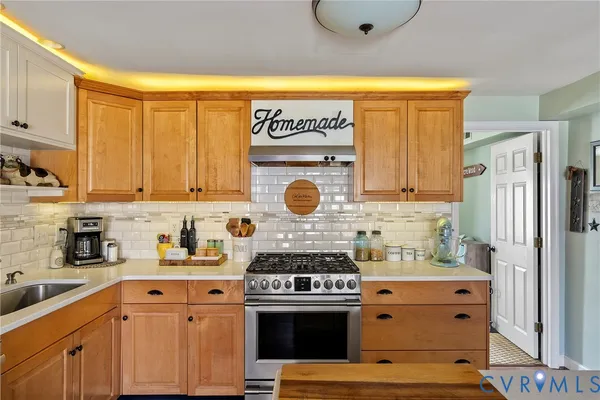 $883,500 | 562 Bobcat Lane, Little Plymouth, VA 23091