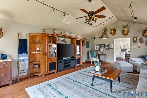$883,500 | 562 Bobcat Lane, Little Plymouth, VA 23091