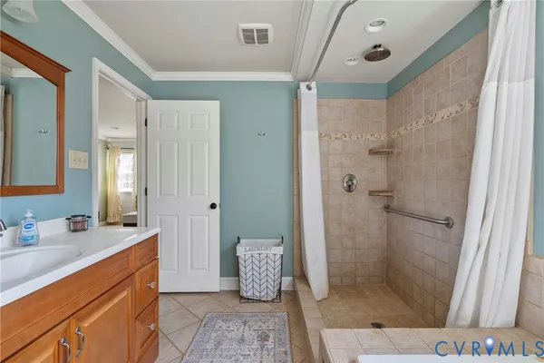 $883,500 | 562 Bobcat Lane, Little Plymouth, VA 23091