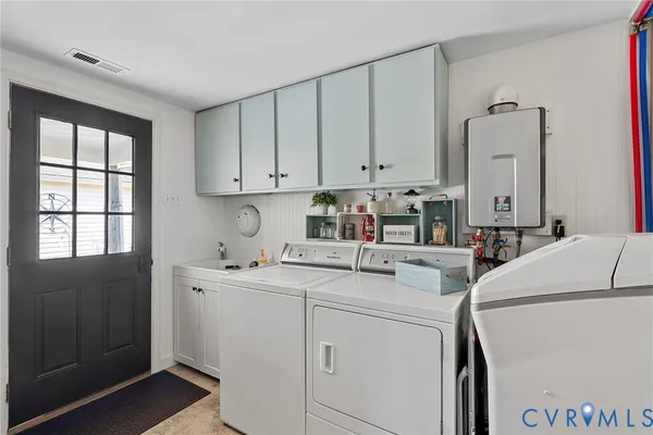 $883,500 | 562 Bobcat Lane, Little Plymouth, VA 23091