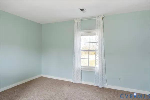 $883,500 | 562 Bobcat Lane, Little Plymouth, VA 23091